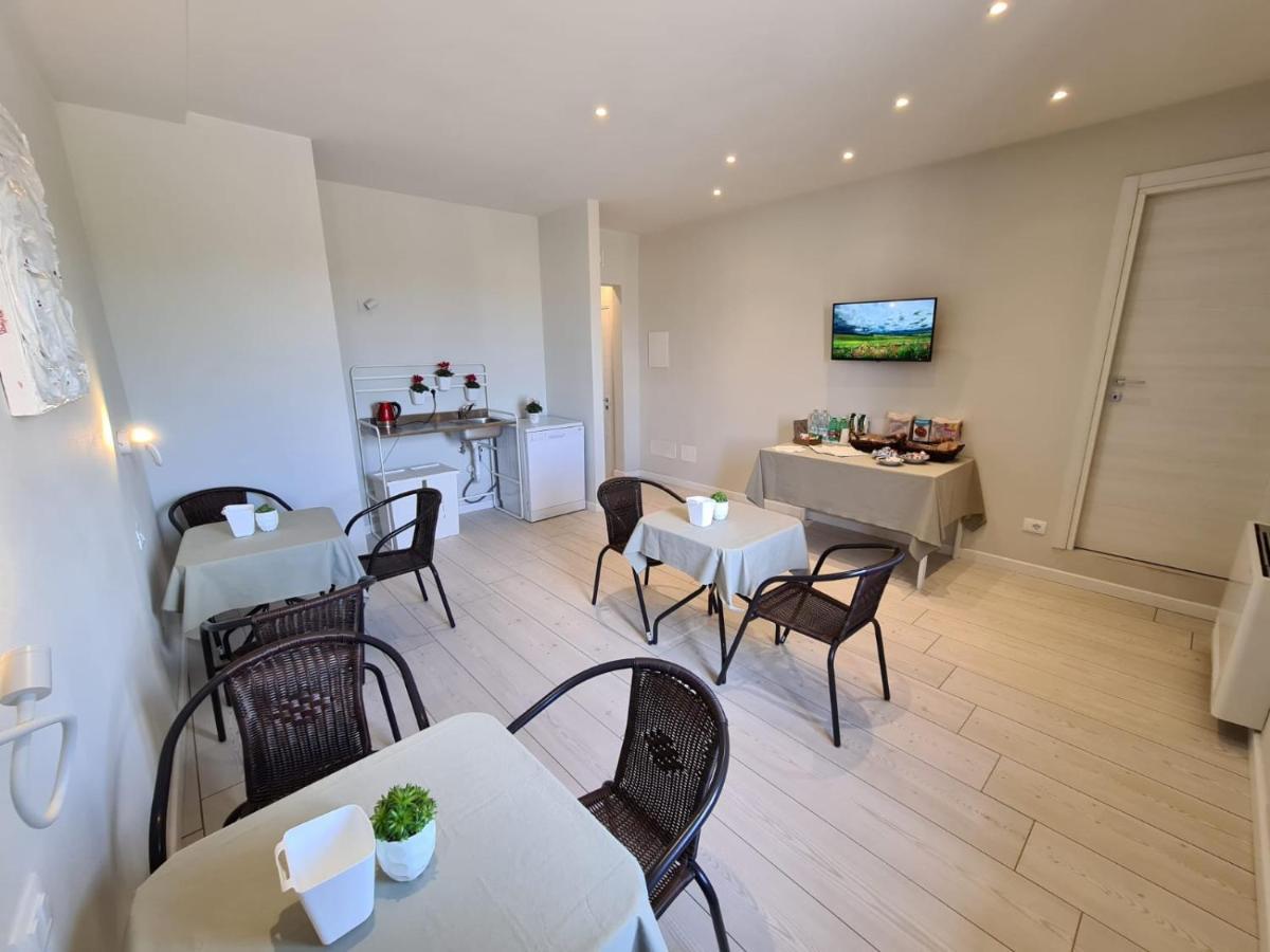 B&B Locanda De' Colli Синья Экстерьер фото